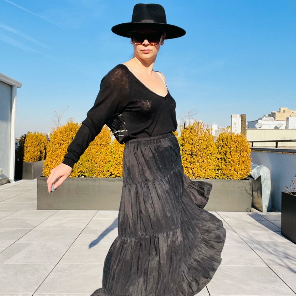 DIALOGUE 100% Silk Layered Tiered Elastic Waistband Maxi Black Full Circle Skirt - Picture 12 of 17